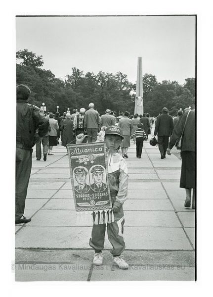 Paminklo Dariui ir Girėnui atidengimo diena. 1993 07 17